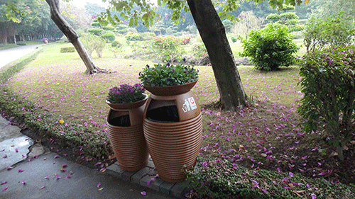  汕頭玻璃鋼花盆垃圾桶，點綴公園好環(huán)境。